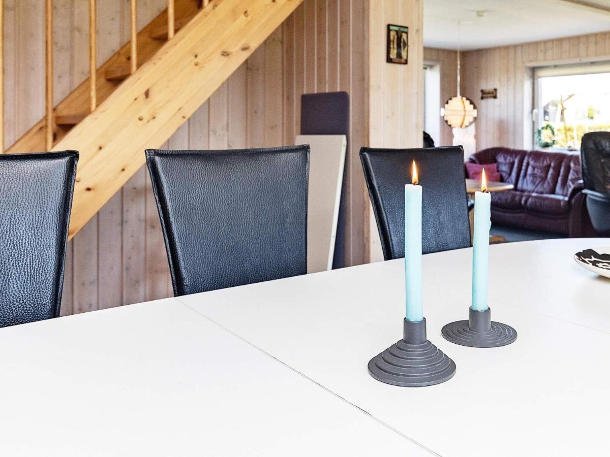 10 Person Holiday Home In Vinderup Eksteriør bilde
